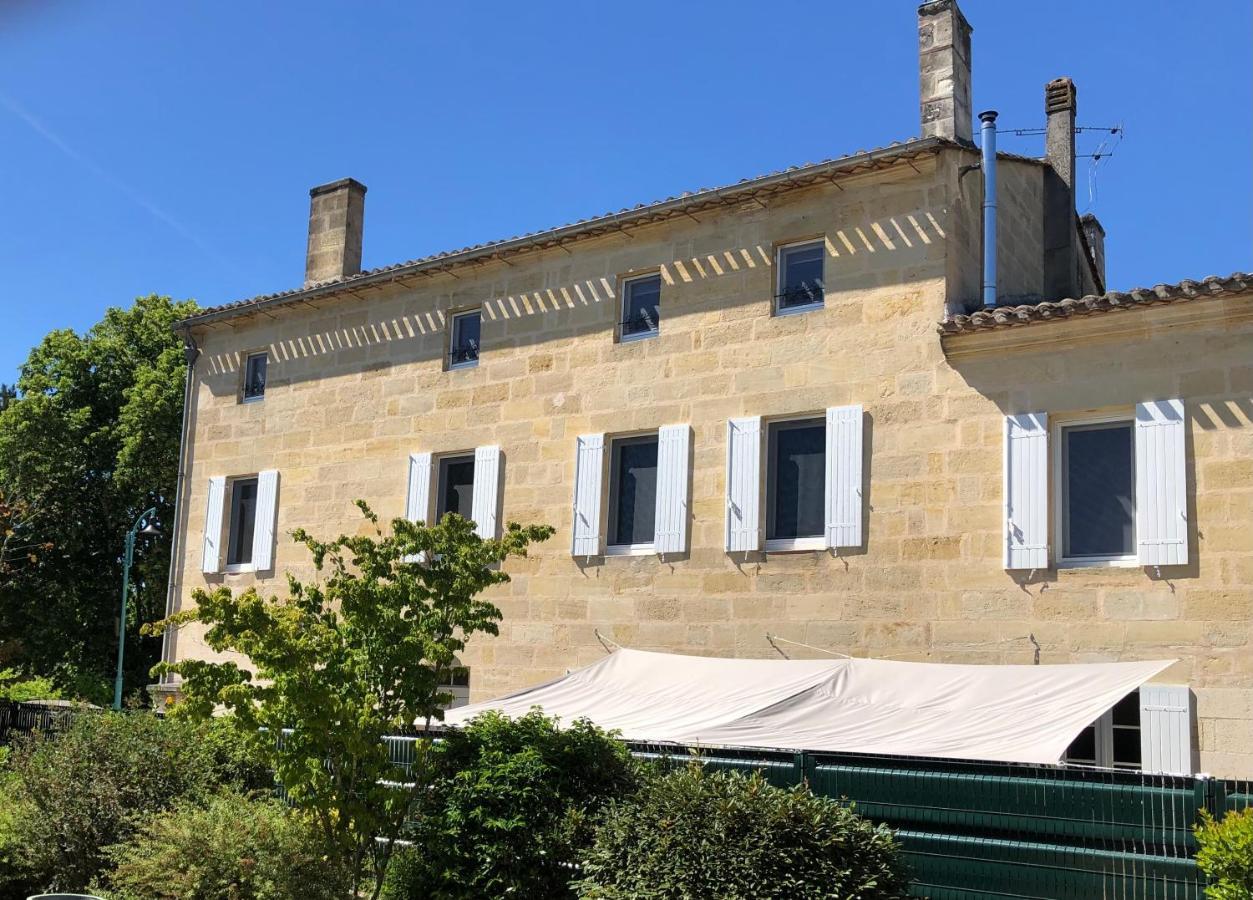 Le Numero 15 Saint-Seurin-sur-l'Isle Eksteriør bilde